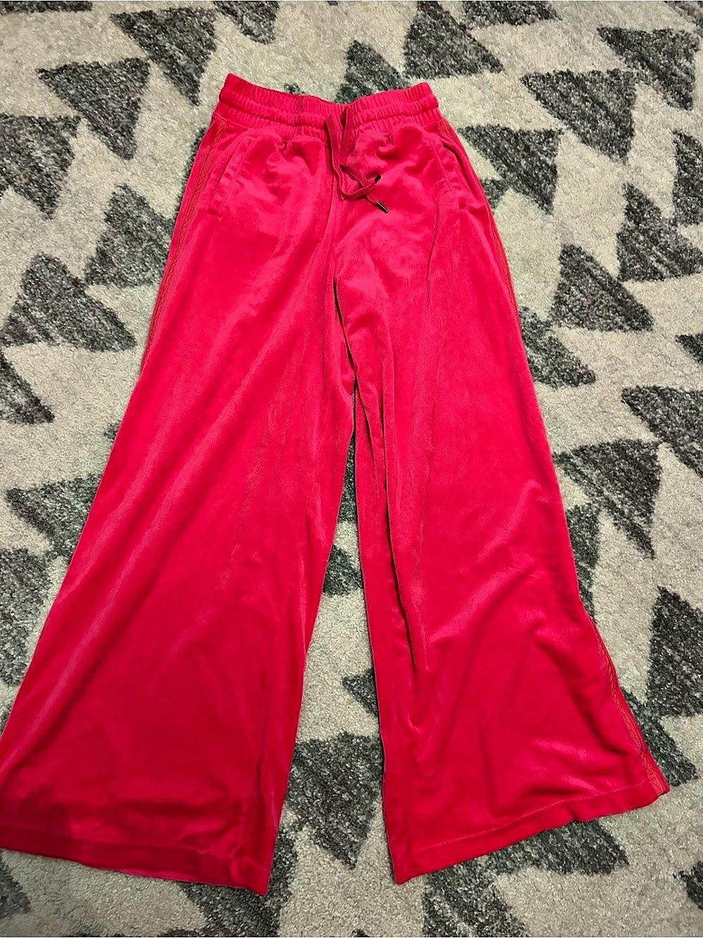 Aerie Offline Wide Leg velour Pants in hot Pink Size Small Like New